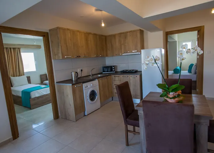 Noyanlar Homes 3* Trikomo