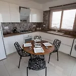 Noyanlar Homes Hotel Trikomo