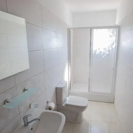 מלון Noyanlar Homes 3*