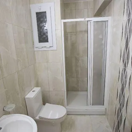 מלון Noyanlar Homes 3*