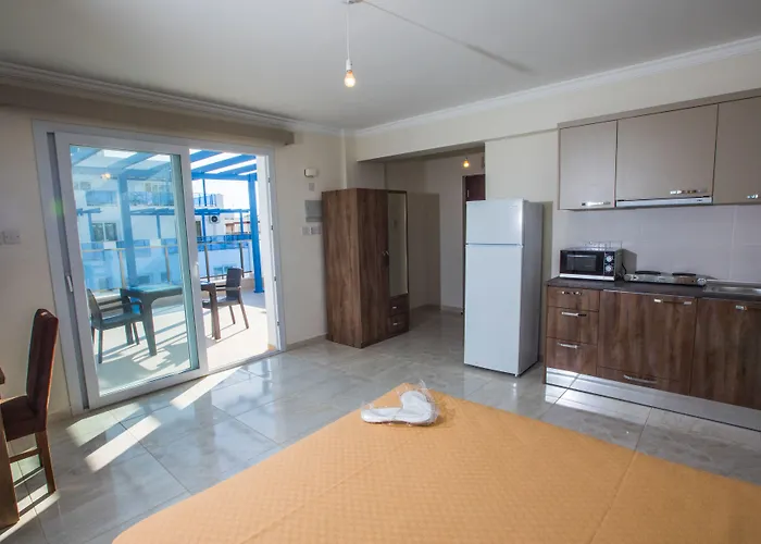 Noyanlar Homes Hotel Trikomo